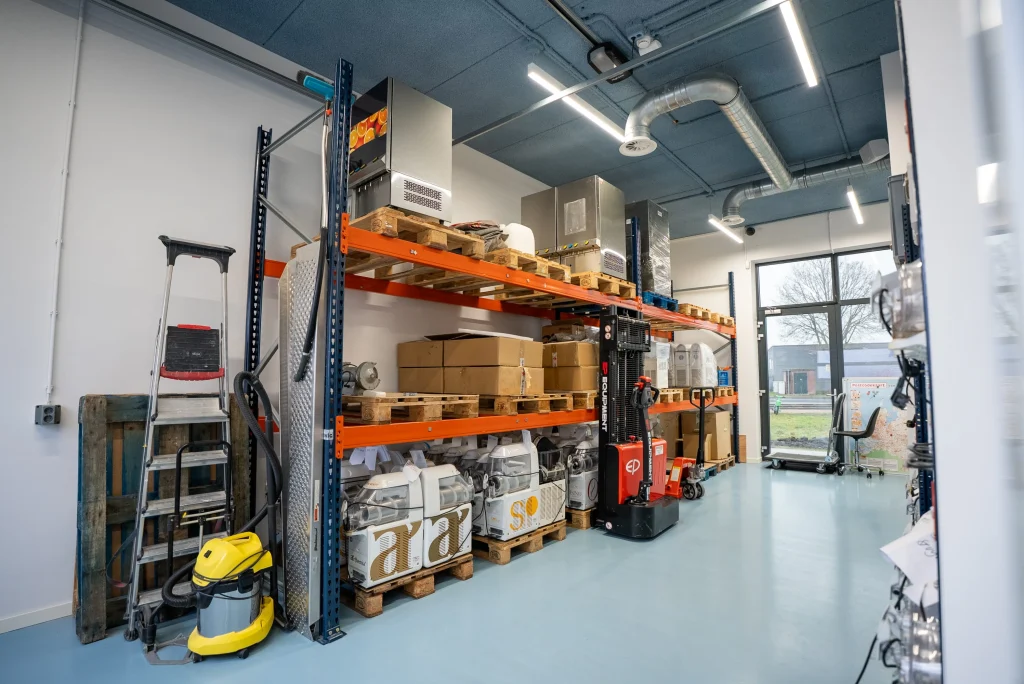 Scanwic Food Services – Van casco pand naar volledig ingerichte werkomgeving